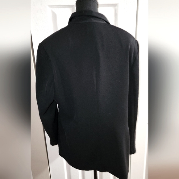 Blazer with padded shoulders - Picture 2 of 5